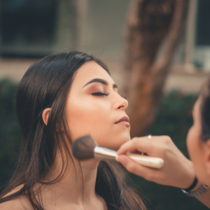 Basics of Highlighting and Contouring for bride to be